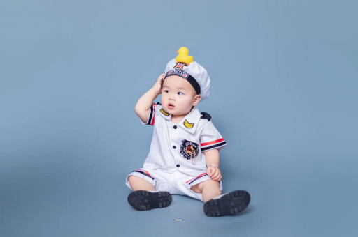 扬中宝宝老摇头怎么回事